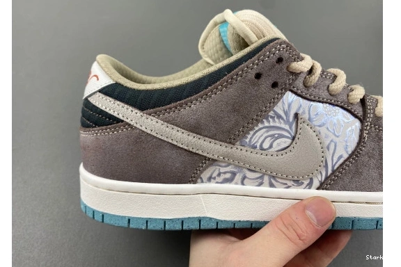 Dunk Money SB Big Nike FZ3129-200 Savings Low  0128